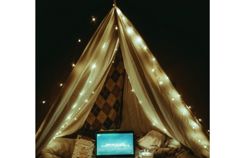 Unique Date Ideas_Blanket Fort